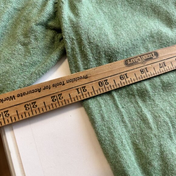 L L Bean Mens V Neck Sweater Cotton & Cashmere Large Moss Green Vtg Pullover - Picture 5 of 7